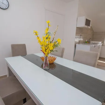 Tia Mit Meerblick By Interhome דירה וולי לוסיניי