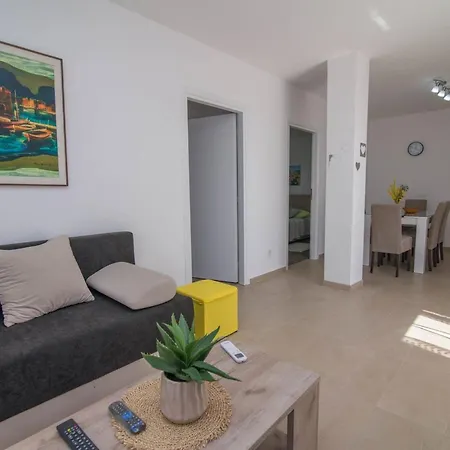 Apartmán Tia Mit Meerblick By Interhome Veli Lošinj