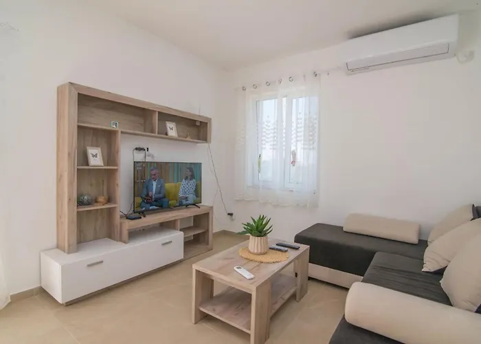 Tia Mit Meerblick By Interhome * Veli Lošinj